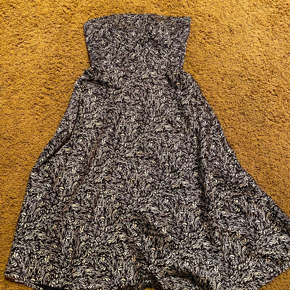 🚨🚨Banana Republic Strapless Black and Ivory Lined Silk Dress Size 4 ♥️♥️